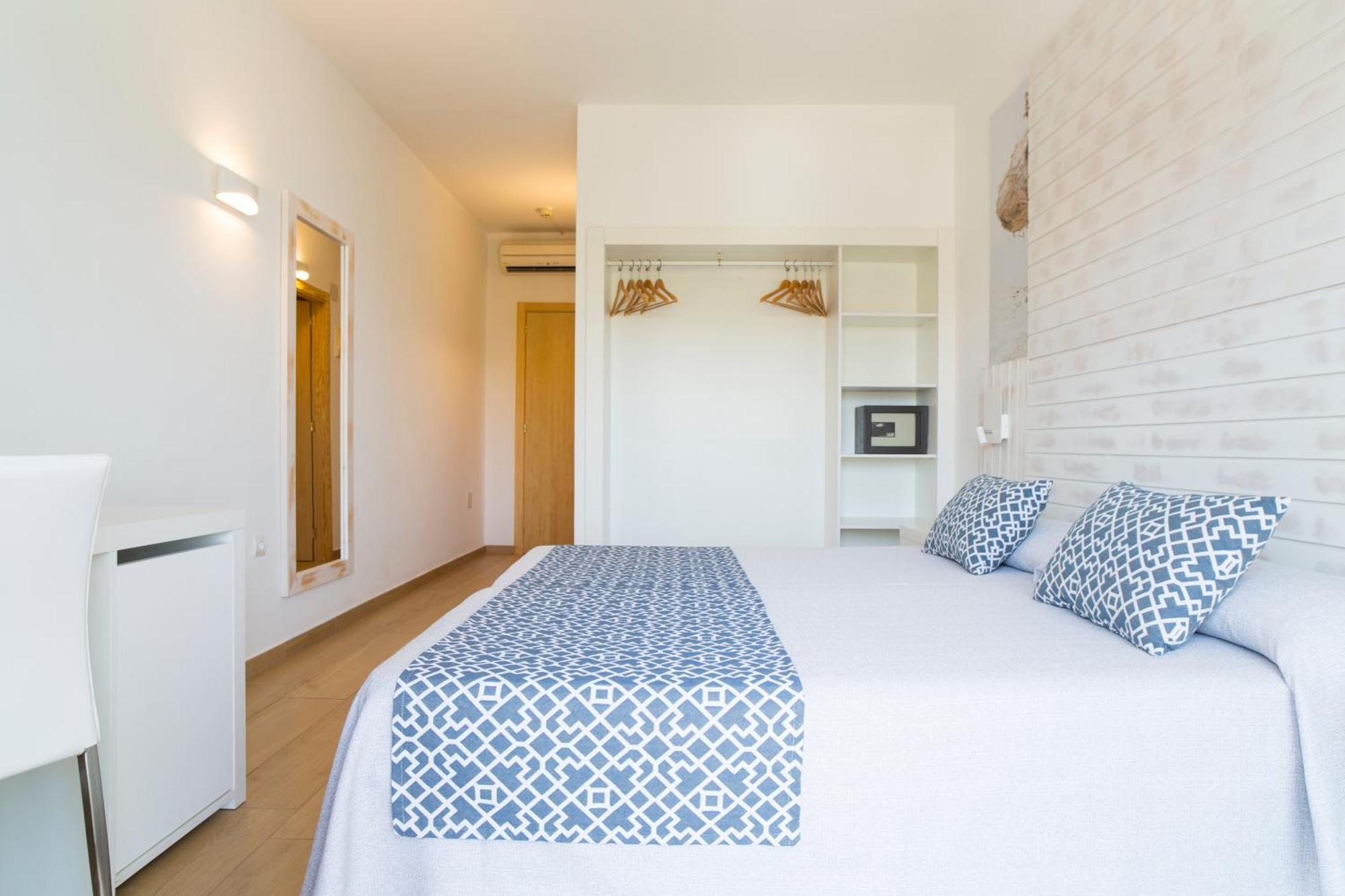 Hotel Ses Savines ซานอันโตนิโอ ภายนอก รูปภาพ