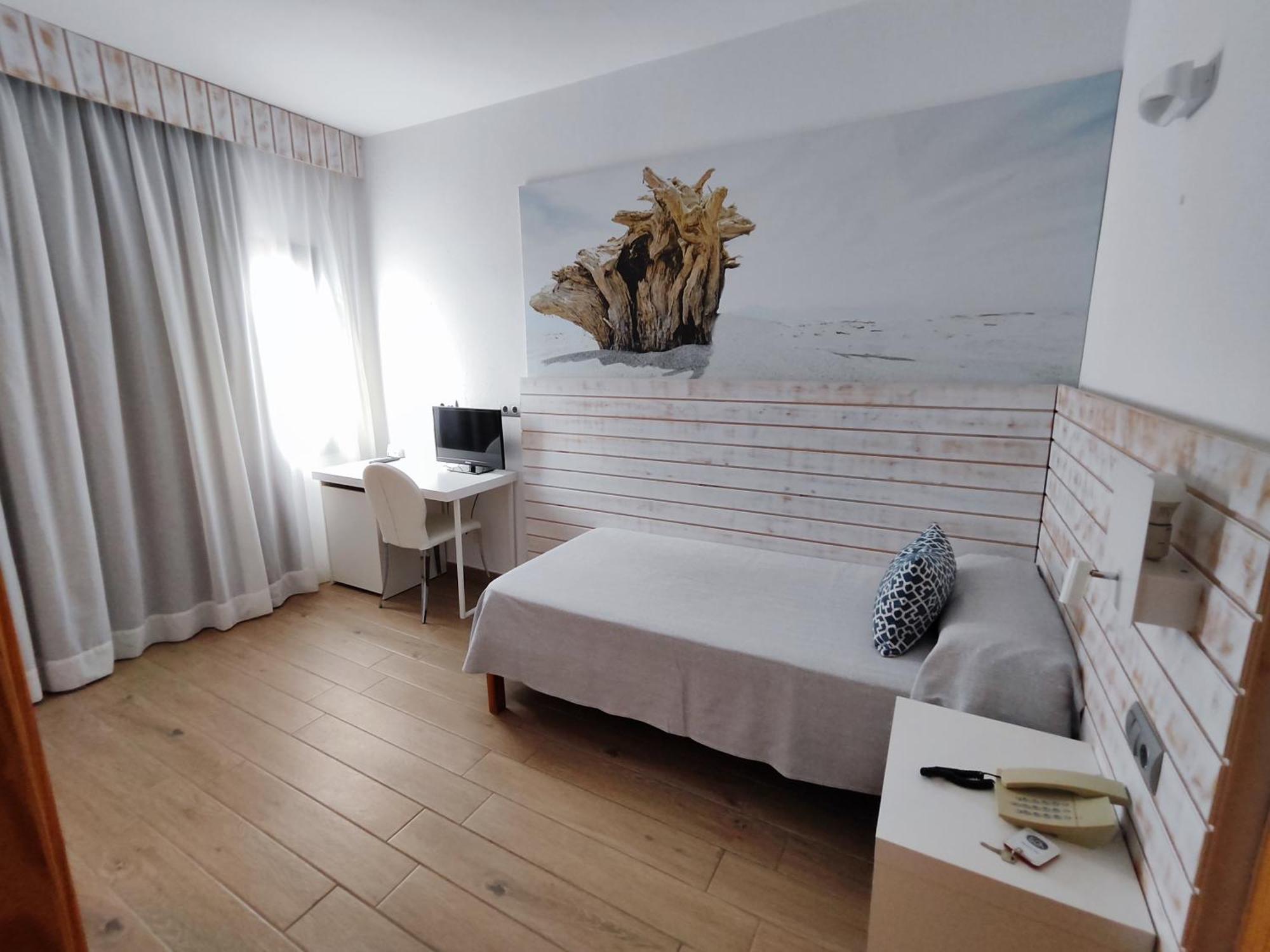 Hotel Ses Savines ซานอันโตนิโอ ภายนอก รูปภาพ