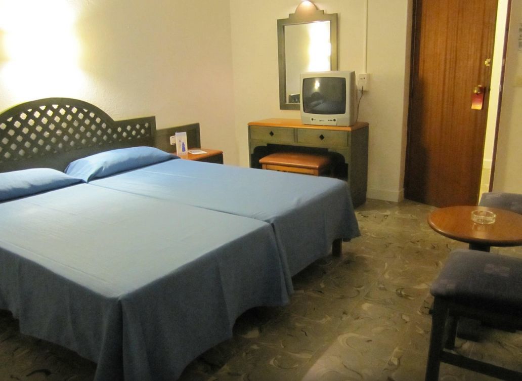 Hotel Ses Savines ซานอันโตนิโอ ภายนอก รูปภาพ